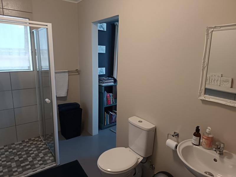 4 Bedroom Property for Sale in Hartenbos Heuwels Western Cape